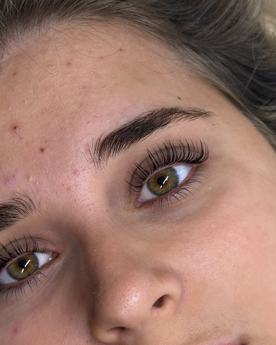 Lash lift and tint with shaped brows
